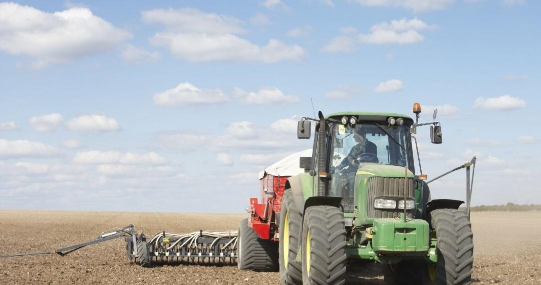 Wisconsin farmer’s surprising discovery: meteorite unearthed while preparing field for planting