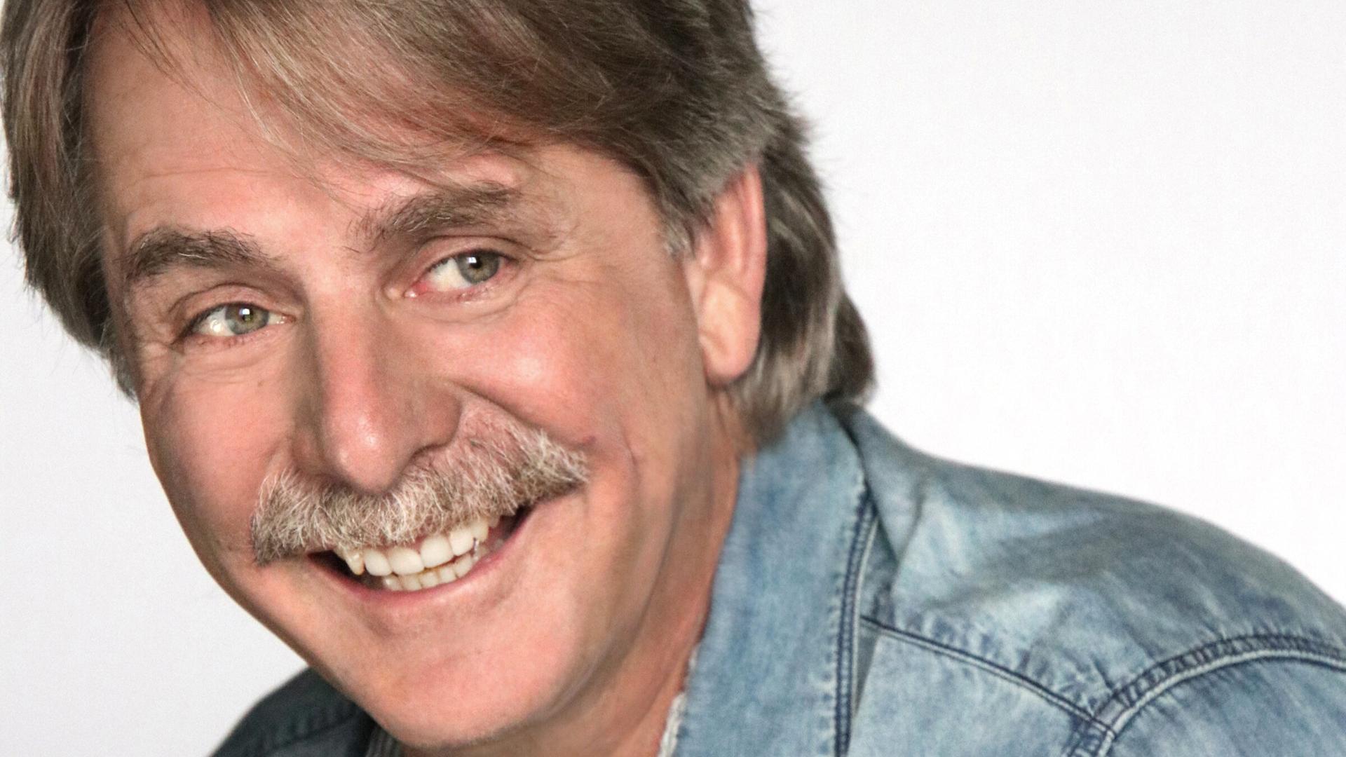 Comedian Jeff Foxworthy Performs in Wisconsin this Spring