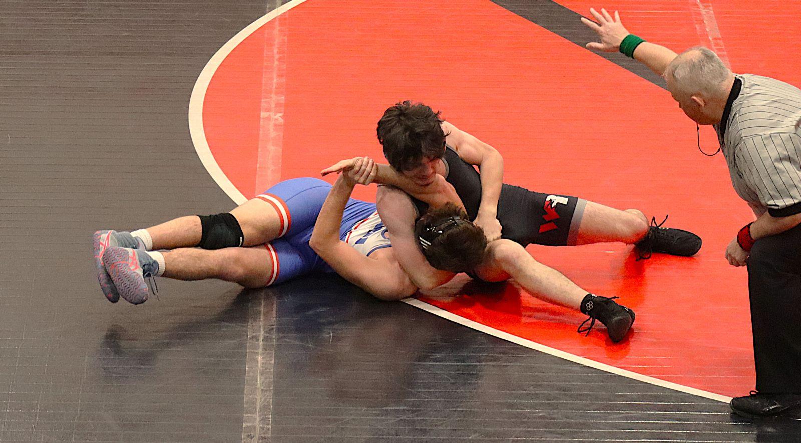 Riverkings end 2025 strong. High School Sports continue. Badgers Volleyball in Final 4. Packers Bears clash again.